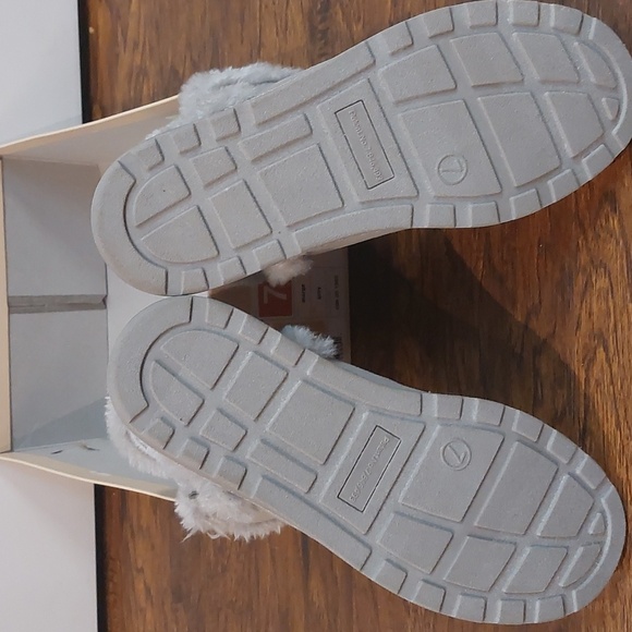 NWOT Mossimo Sherpa ankle boot - Picture 2 of 4